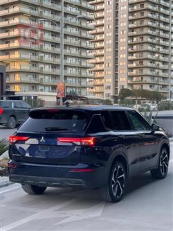 ميتسوبيشي اوتلاندر